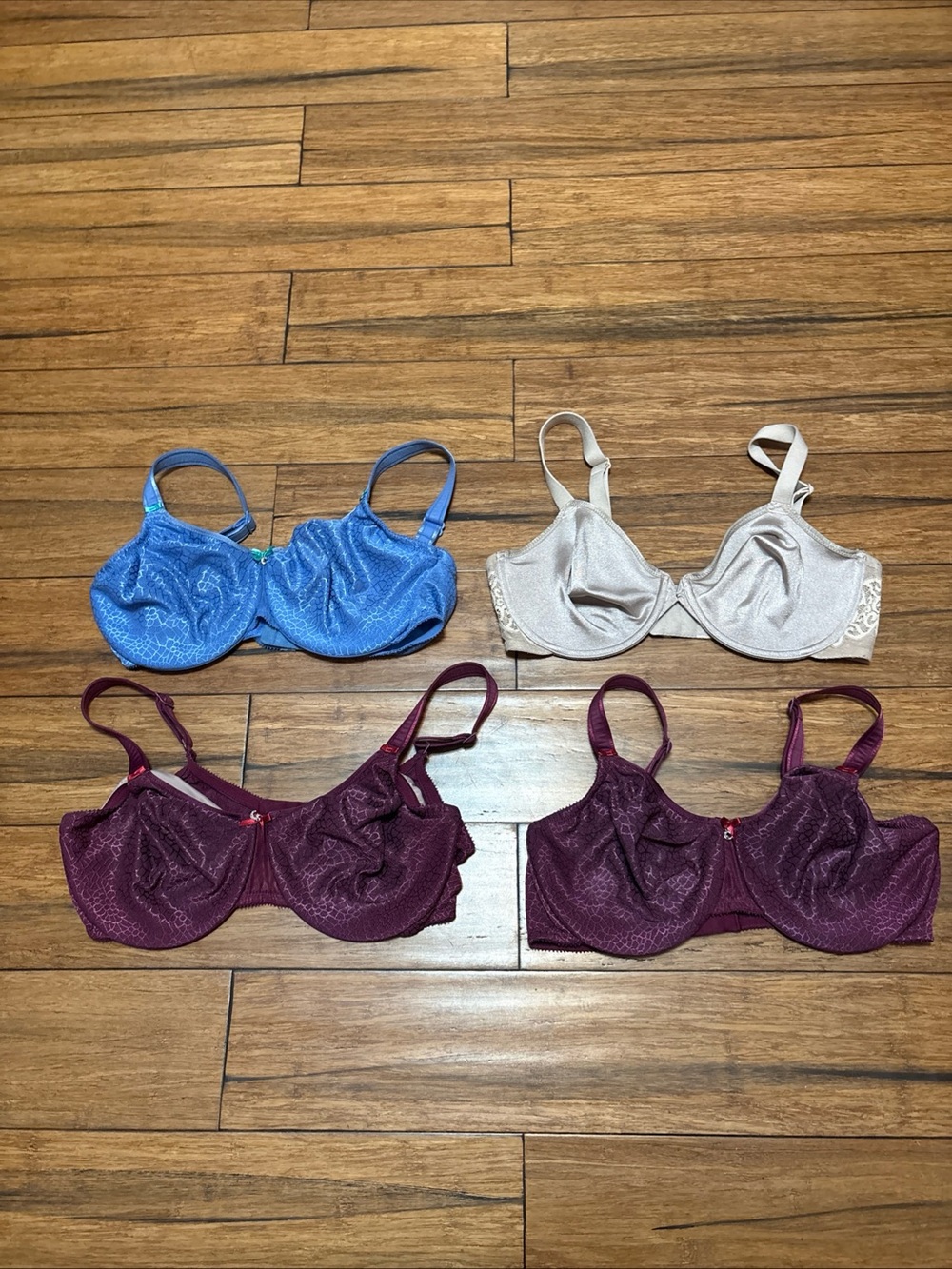 38D Bra Lot Of 4 Wacoal Chantelle Maroon Blue Beige - Picture 1 of 10